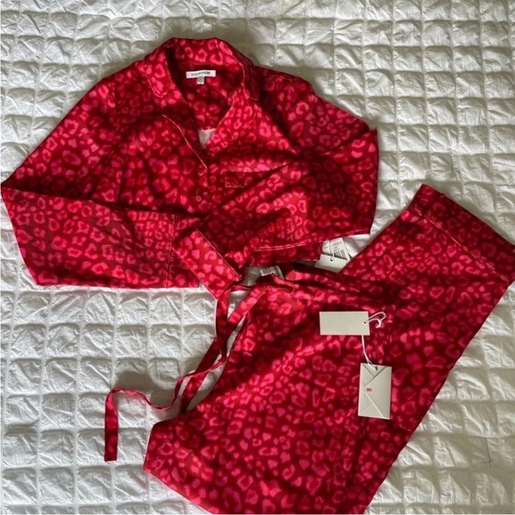 Good American red leopard pajama set - Picture 2 of 16